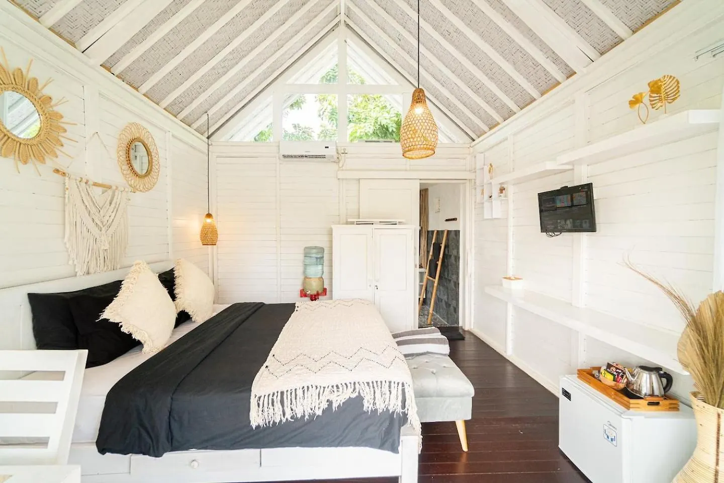 Bingin Sun & Moon Villas By Bukit Vista Pecatu  Guest house Pecatu (Bali)